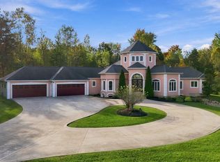 7705 Auburn Rd, Fort Wayne, IN 46825