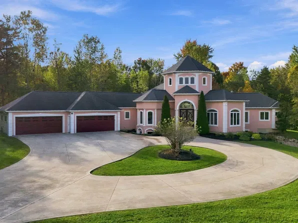 7705 Auburn Rd, Fort Wayne, IN 46825