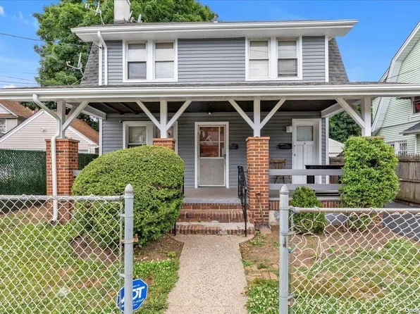 11 Lent Avenue, Hempstead, NY 11550
