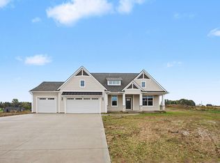 8524 Bosque Dr SE, Caledonia, MI 49316
