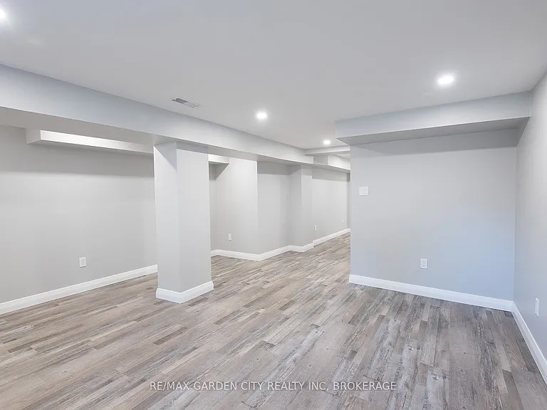 191 Russell Ave #LOWER — Photo 3
