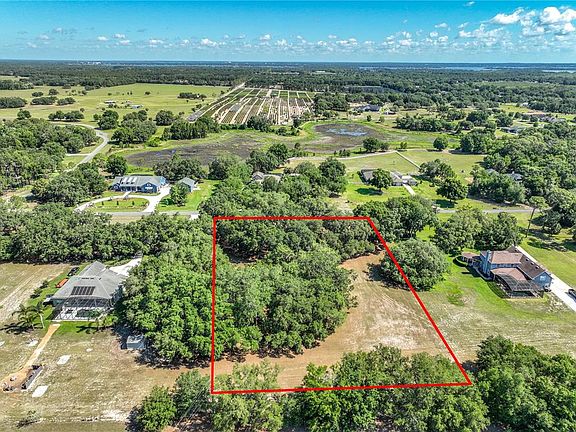 2nd image of TROTTING HORSE LANE LOT 26