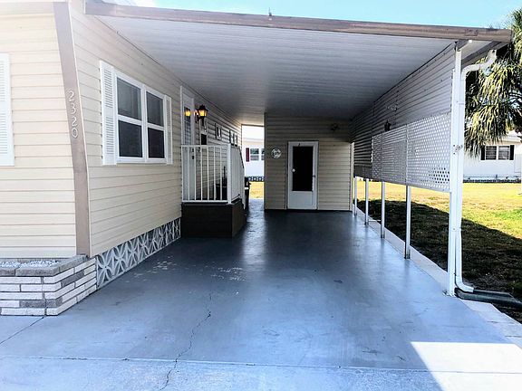 4th image of 2320 York Dr