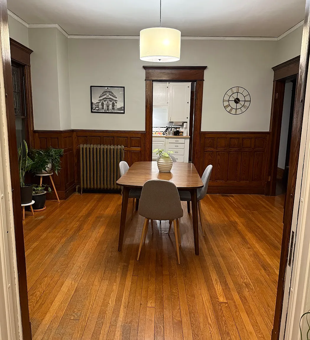 2 bed, 1000 sqft, $1,700 — Photo 2