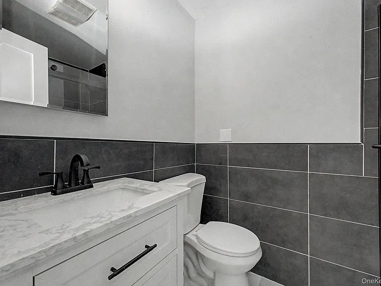 480 King St — Photo 19