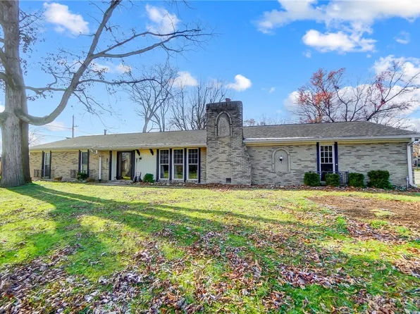 1875 Southlawn Dr, Fairborn, OH 45324