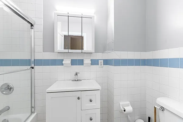 Rented by Five Stone NYC LLC | media 8