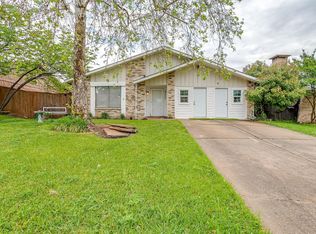 2305 Placid Dr, Carrollton, TX 75007