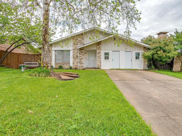 2305 Placid Dr, Carrollton, TX 75007