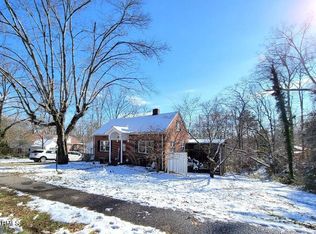 93 W Norris Rd, Norris, TN 37828