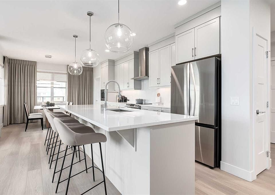 1st image of 110 SW Greenbriar Pl NW #1307