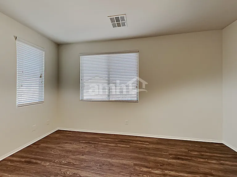 492 Bright Peridot Ave — Photo 9