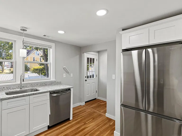 16 School St #2 — Photo 12