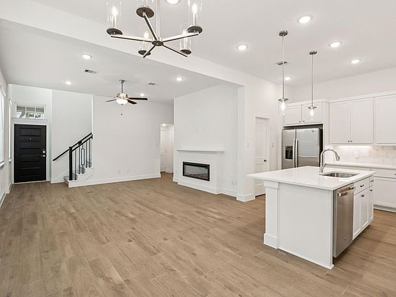 7th image of this home