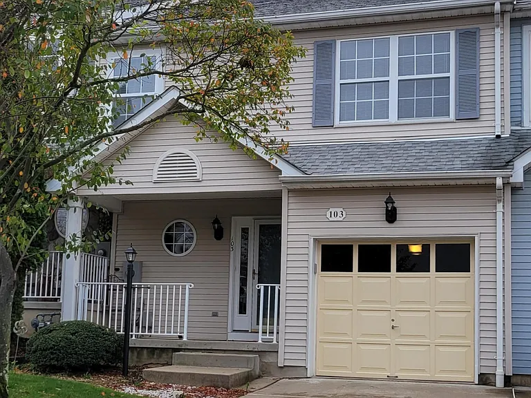 103 Castleton Rd — Photo 1