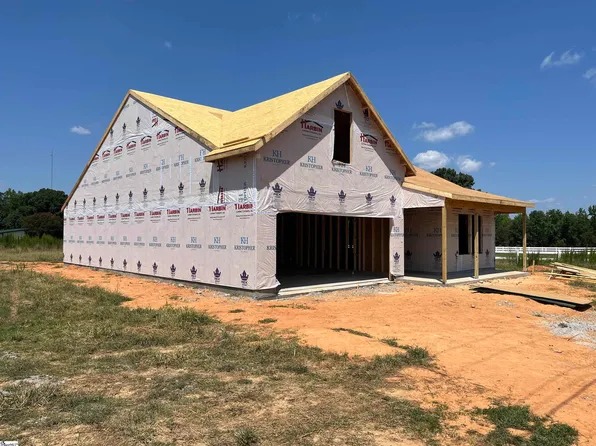 295 Henderson Rd, Gray Court, SC 29645
