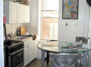 4702 11th St APT 2R, Long Island City, NY 11101