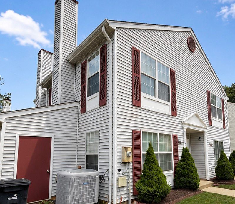 1st image of 104 Azalea Ct #292