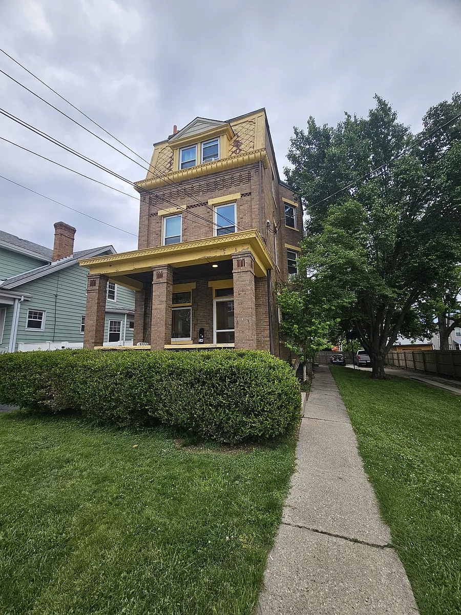 Building Photo - 3914 S Madison Ave #3