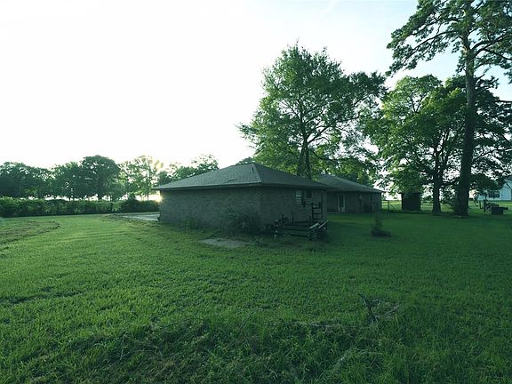 5th image of 390 Johnson Rd