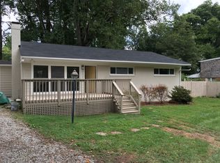 4026 Sedgewood Ln, Greensboro, NC 27407