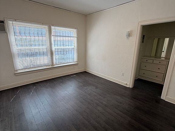4th image of 2574 N Beachwood Dr #109
