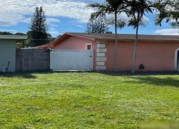2nd image of 8444 Sheraton Dr