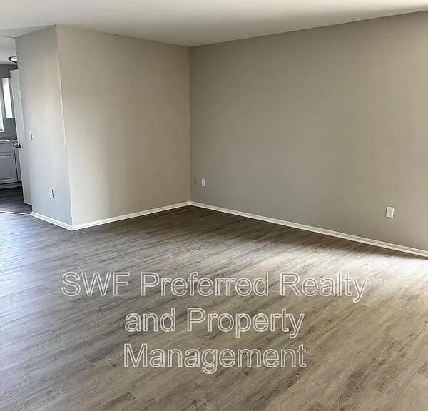 533 SE 6th Ave #2 — Photo 7
