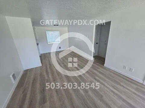 4140 Gary St NE — Photo 4