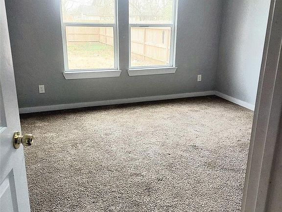 5th image of 1016 Rachel B Scott St