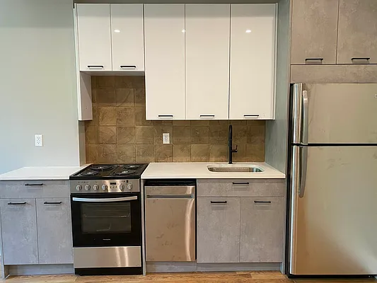 Rented by The InHouse Group | media 5