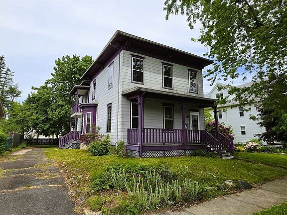 2nd image of 40 Marion St