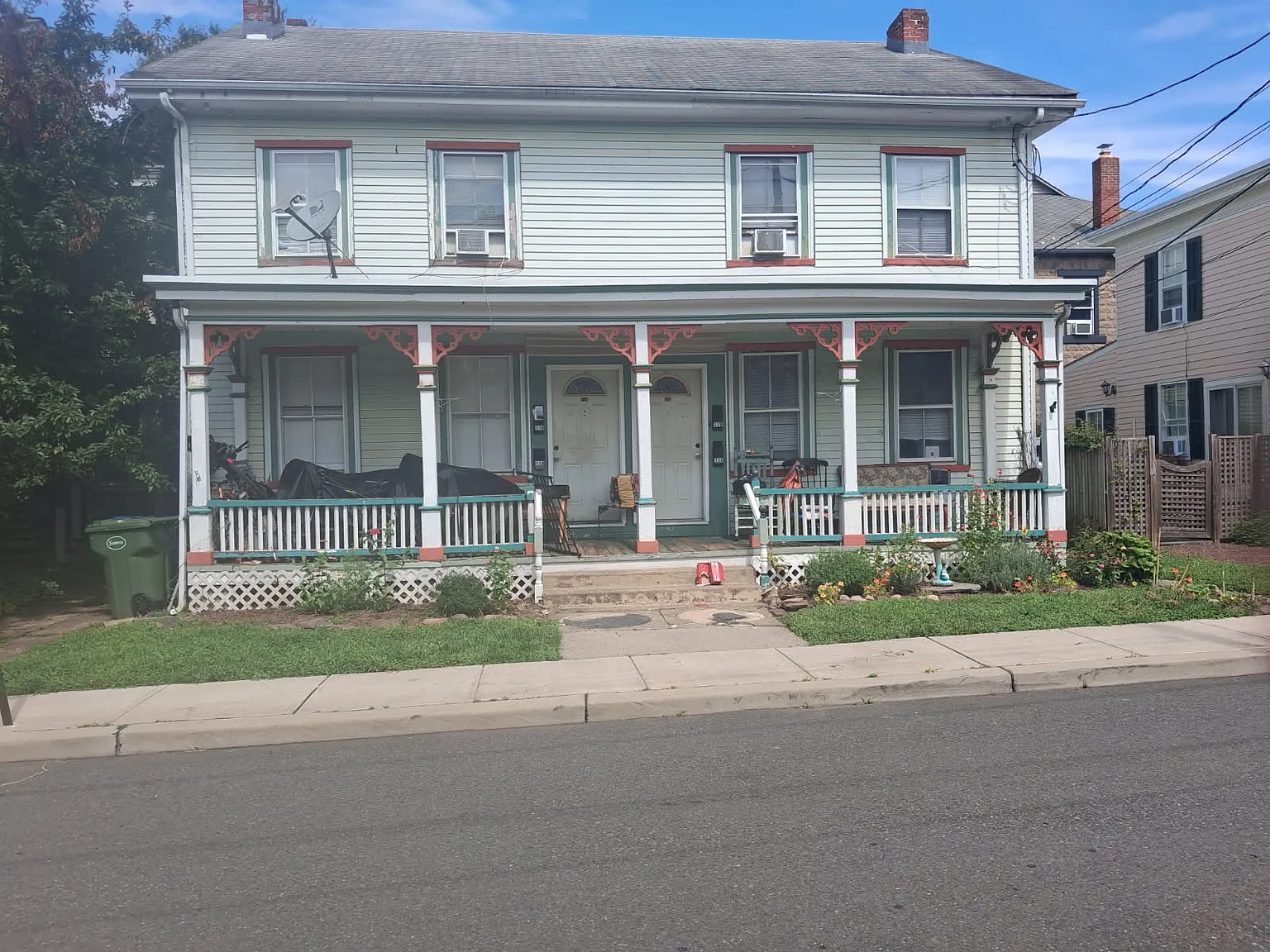 2 bed, $2,100 — Photo 1