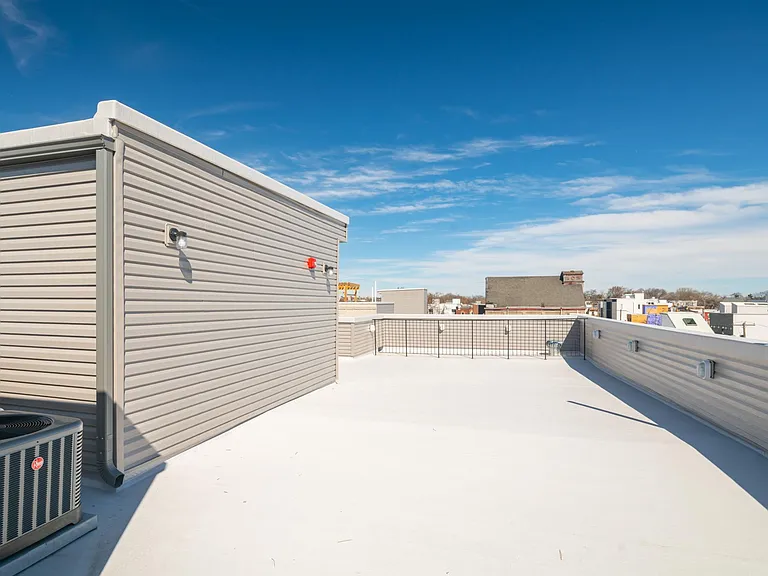 2602 W Oxford St #1 — Photo 30