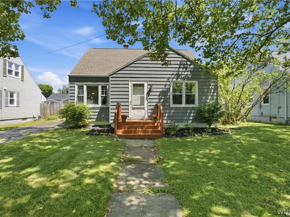 707 81st St, Niagara Falls, NY 14304