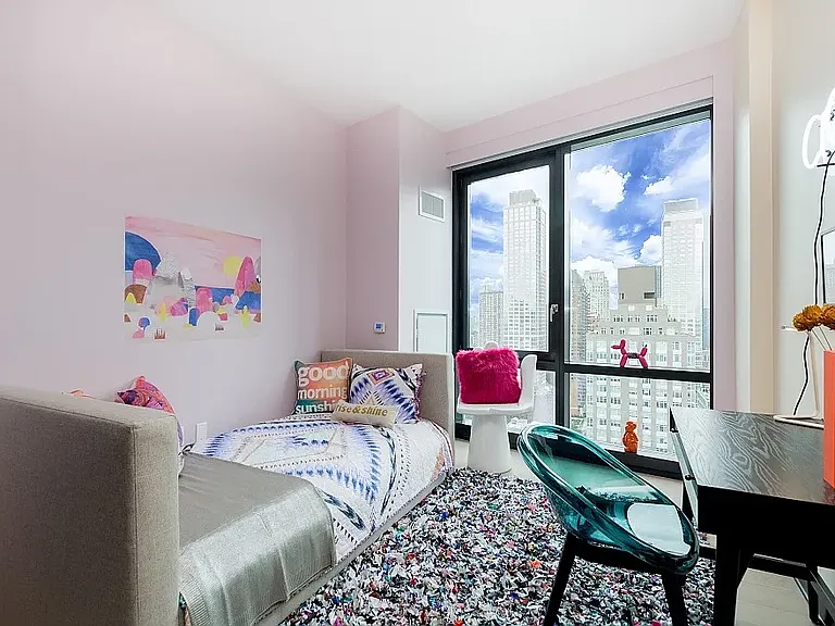 21 W End Ave #Penthouse 9 — Photo 15