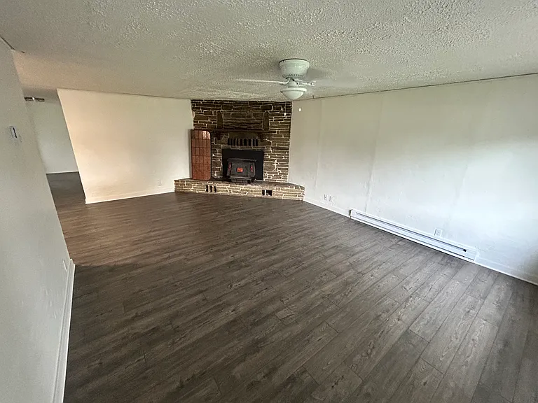 412 W 14th Ave — Photo 2