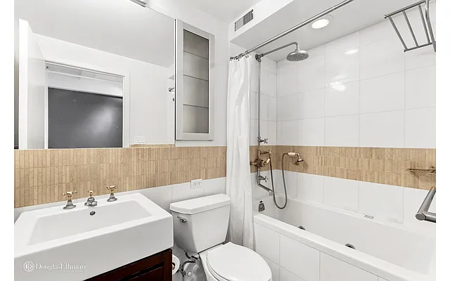 Rented by Douglas Elliman | media 6
