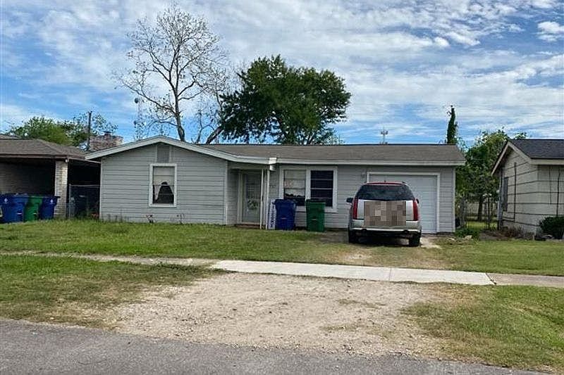 1st image of 717 Marshall Rd