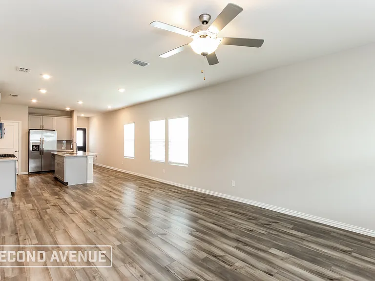 1431 Rolling Fox Dr — Photo 5