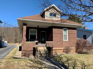 215 E Main St, Big Run, PA 15715