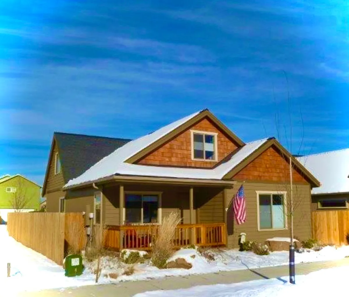 Building Photo - 310 E Aspenwood Ave