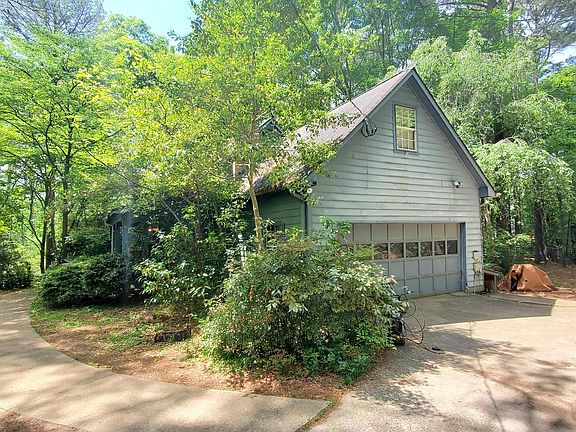 3rd image of 3195 Brownlee Ln SW
