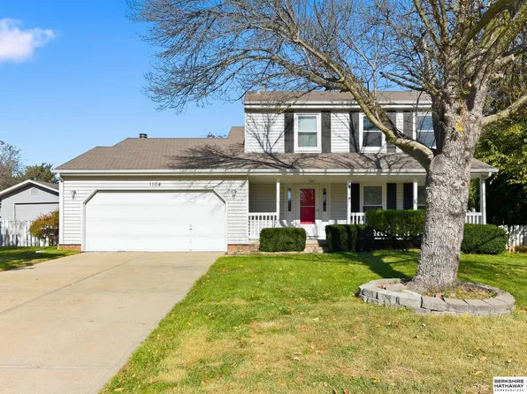 1104 Thurston Ave, Bellevue, NE 68123