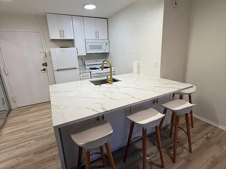 2030 F St NW #109 — Photo 7