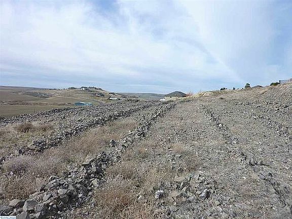 4th image of 105106 Manuel Dr.