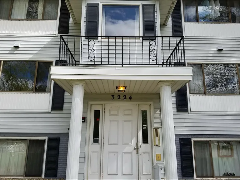 Middletown Square — Photo 15