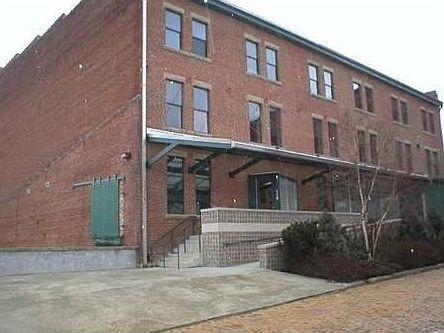 1st image of 411 N 6th St