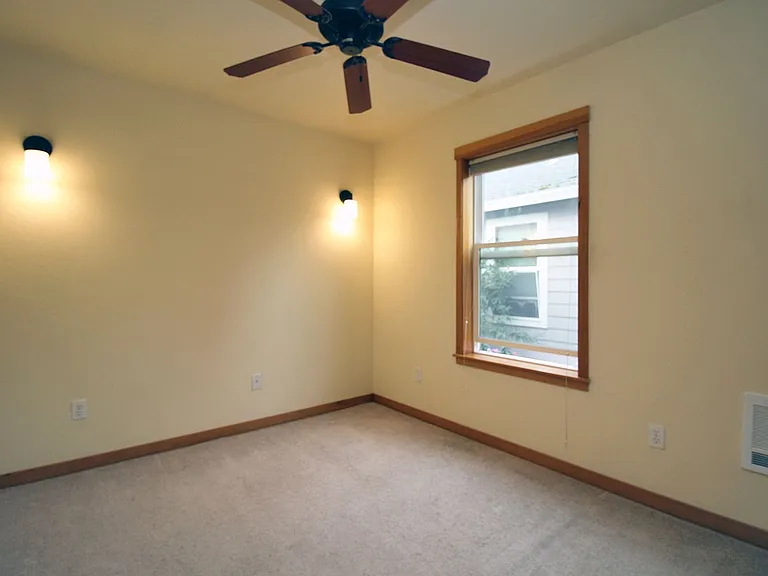 5612 SE 22nd Ave — Photo 17