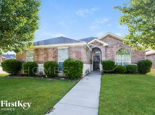 1101 New Meadow Dr, Azle, TX 76020